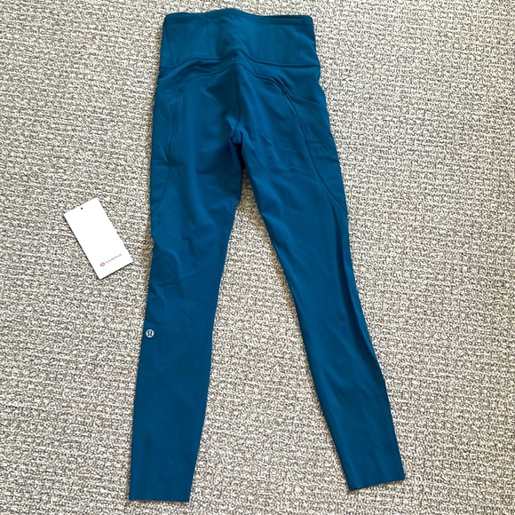 Lululemon Fast and Free Tight 25” CARB CARBON BLUE reflectors 4 - Picture 1 of 9